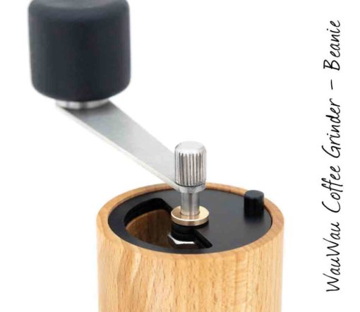 WauWau coffee grinder beanie beech natural/black 25g detail