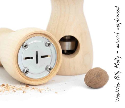 WauWau Nutmeg grinder „Polly Molly“ natural maple detail